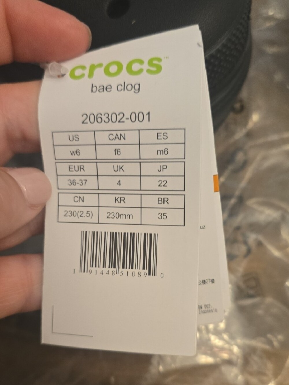 CROCS Classic Clog in Black - Picture 4 of 6